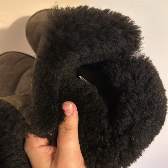 Women’s UGG boots - Picture 6 of 8